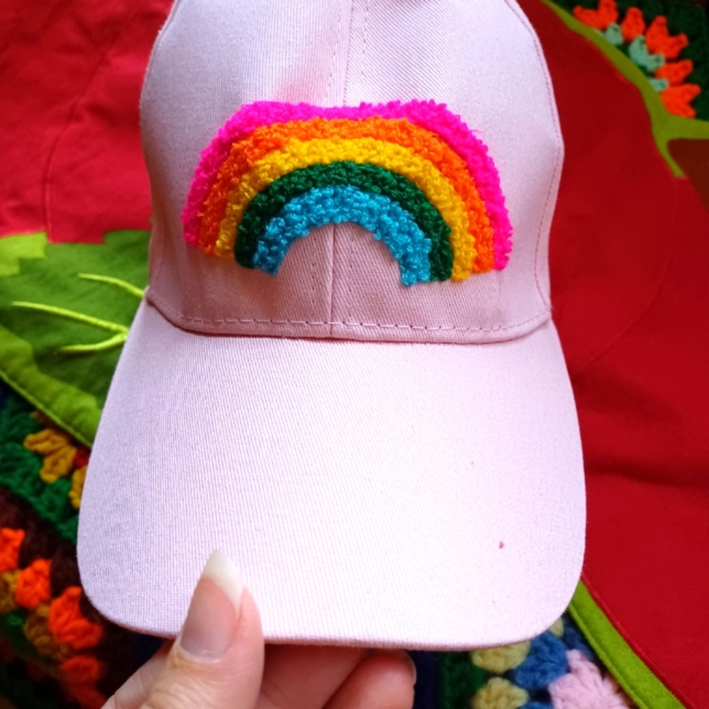 Pink hat with Rainbow 🌈 design